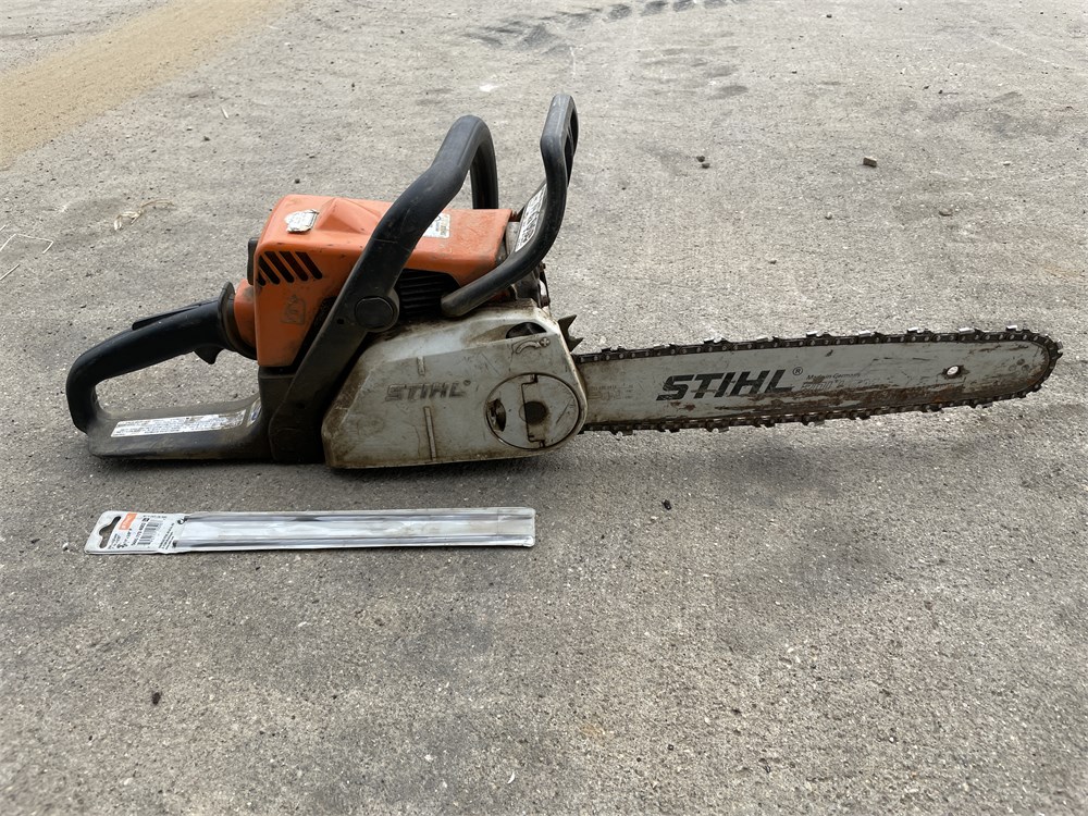 Dunkle Auction Services - STIHL MS 180C Gas Chainsaw, 13" Bar, Comes W ...