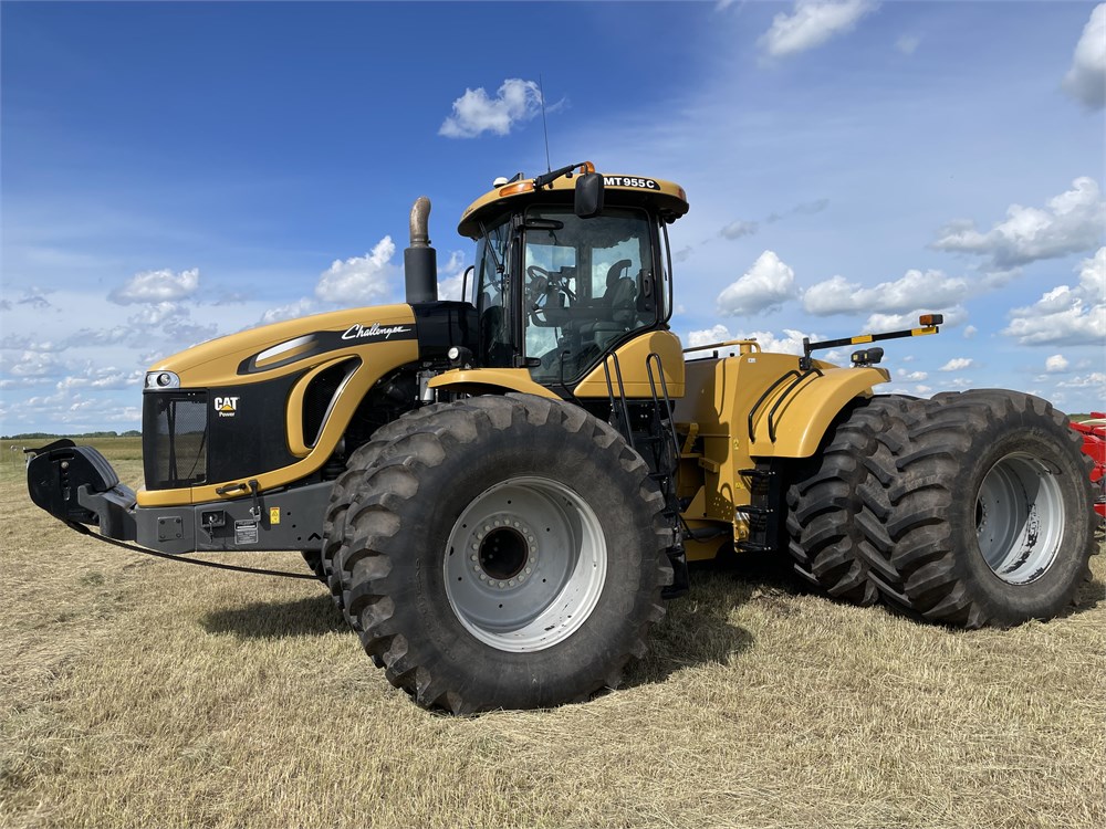 Dunks Challenger Dunkle Auction Services Inc. - 2013 CHALLENGER MT955C 4WD Tractor, 475 ...